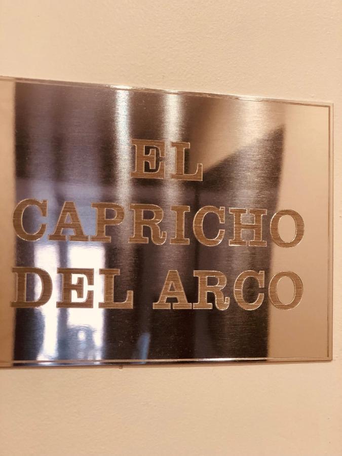 El Capricho Del Arco_Apartamentos Burgos Catedral 외부 사진