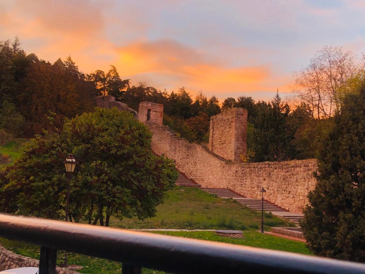 El Capricho Del Arco_Apartamentos Burgos Catedral 외부 사진